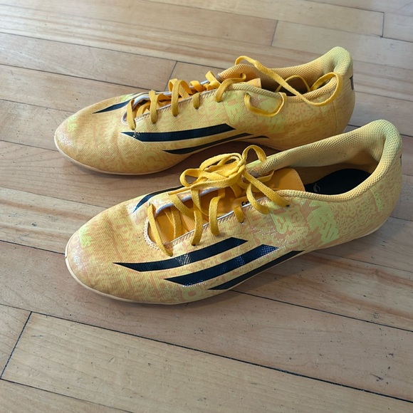 US 11 adidas and Messi futsol (indoor) cleats - Picture 1 of 5